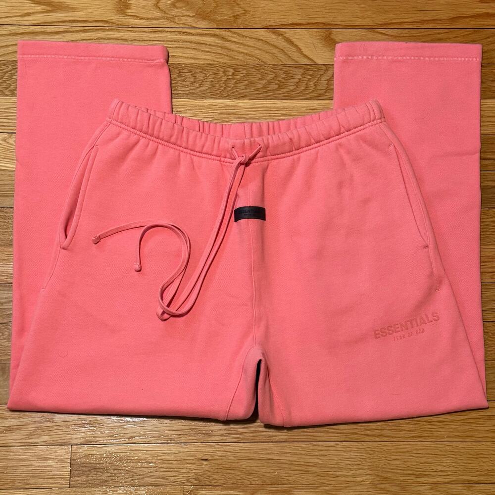Fear of God | Men’s Essentials Relaxed Sweatpant Uncuffed Coral Large